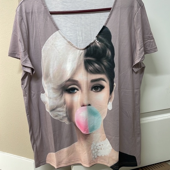 NWT womens tee - Picture 3 of 3